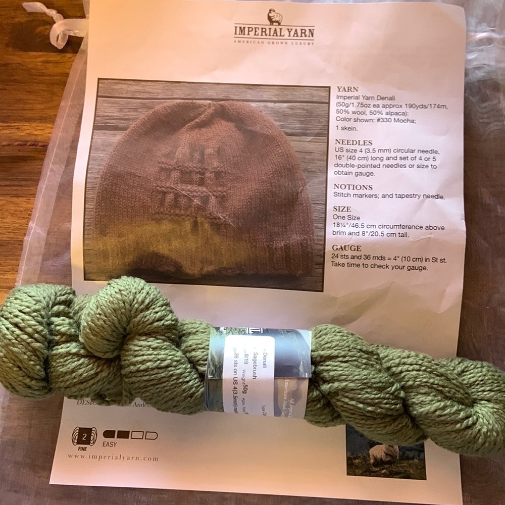 Ruche panel beanie knitting kit